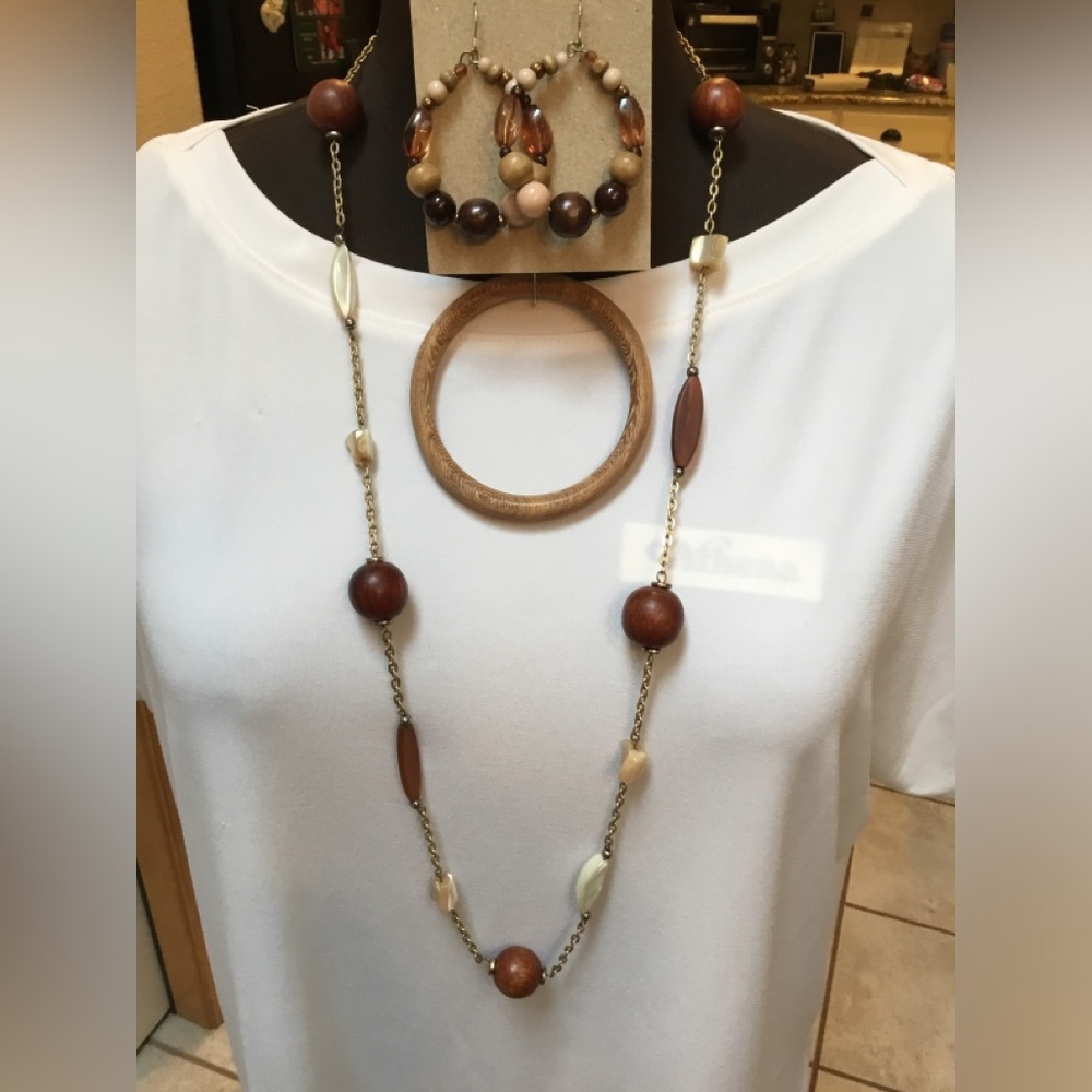 Cookie Lee Wood & Shell Bead Necklace, Earrings and Bangle Set